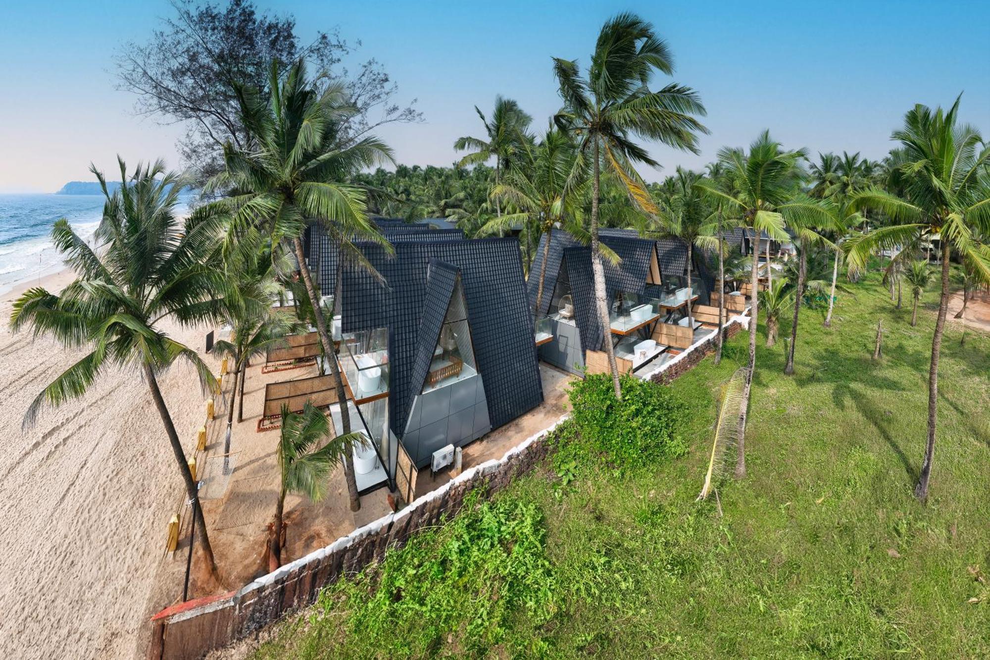 The Rose Goa Beach Resort Агонда Екстер'єр фото