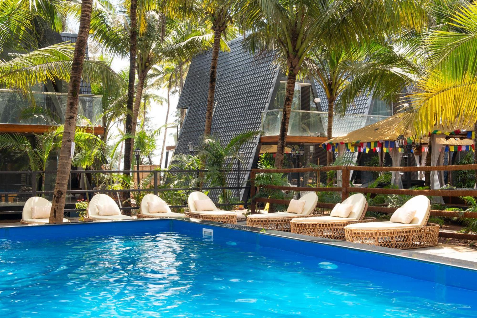 The Rose Goa Beach Resort Агонда Екстер'єр фото